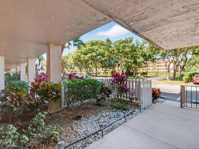 7340 Amberly Lane, Delray Beach, FL 33446