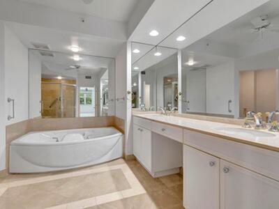 500 SE Mizner Boulevard, Boca Raton, FL 33432