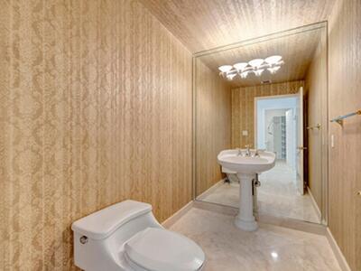 500 SE Mizner Boulevard, Boca Raton, FL 33432