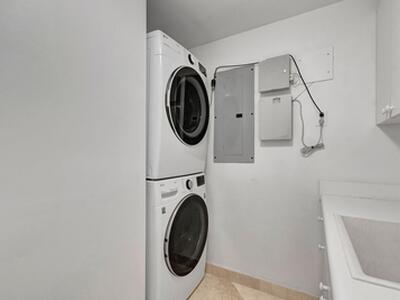 500 SE Mizner Boulevard, Boca Raton, FL 33432