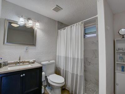 1371 Woodcrest Road, West Palm Beach, FL 33417