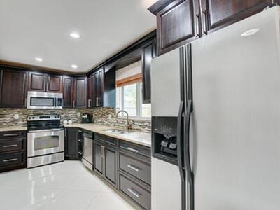 1371 Woodcrest Road, West Palm Beach, FL 33417