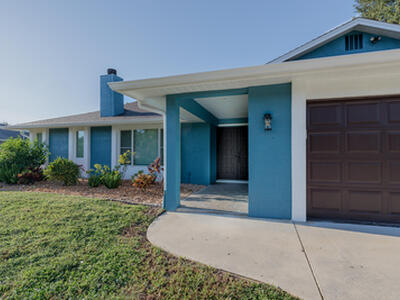 842 SE Streamlet Avenue, Port Saint Lucie, FL 34983