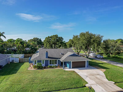 842 SE Streamlet Avenue, Port Saint Lucie, FL 34983
