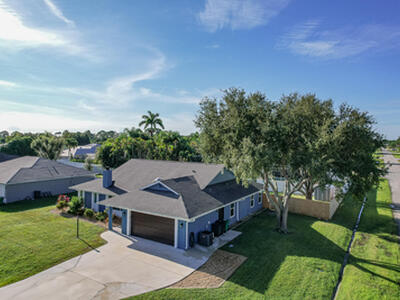 842 SE Streamlet Avenue, Port Saint Lucie, FL 34983
