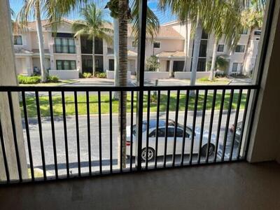 2804 Sarento Place, Palm Beach Gardens, FL 33410