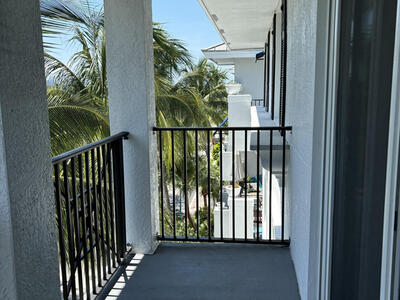 250 NE 3rd Avenue, Delray Beach, FL 33444