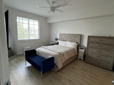 250 NE 3rd Avenue, Delray Beach, FL 33444