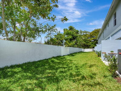 3871 Patio Court, Palm Springs, FL 33461