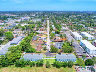 3871 Patio Court, Palm Springs, FL 33461