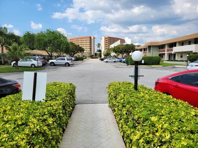 1340 NE 28th Avenue, Pompano Beach, FL 33062