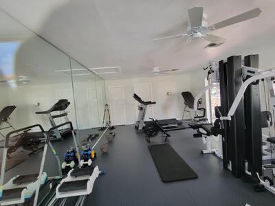 1340 NE 28th Avenue, Pompano Beach, FL 33062