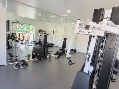 1340 NE 28th Avenue, Pompano Beach, FL 33062