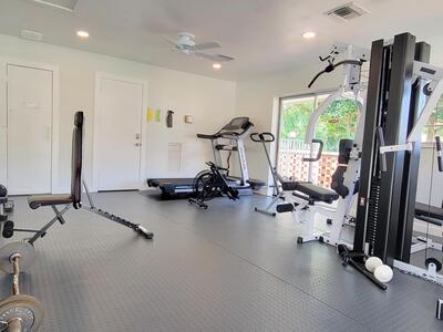 1340 NE 28th Avenue, Pompano Beach, FL 33062