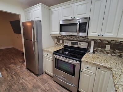 1340 NE 28th Avenue, Pompano Beach, FL 33062