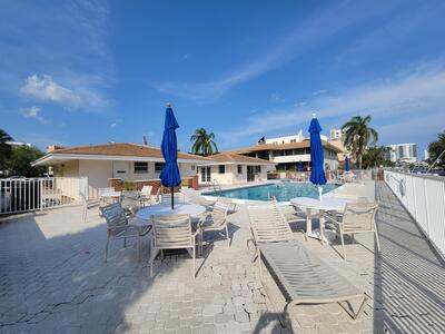 1340 NE 28th Avenue, Pompano Beach, FL 33062