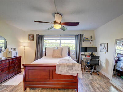 1340 NE 28th Avenue, Pompano Beach, FL 33062