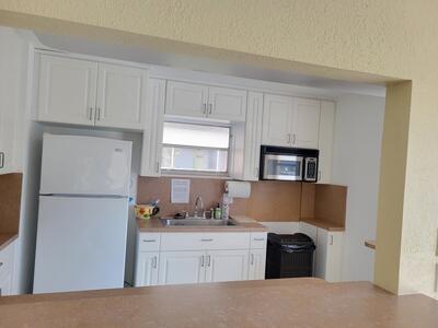 1340 NE 28th Avenue, Pompano Beach, FL 33062