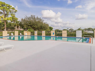 130 1st Terrace, Palm Beach Gardens, FL 33418