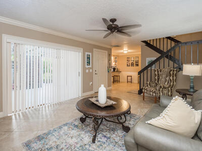 130 1st Terrace, Palm Beach Gardens, FL 33418