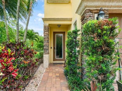 15820 Binks Pointe Terrace, Wellington, FL 33414