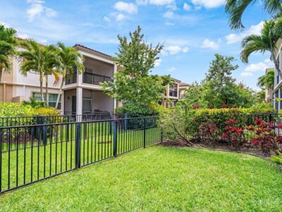 15820 Binks Pointe Terrace, Wellington, FL 33414