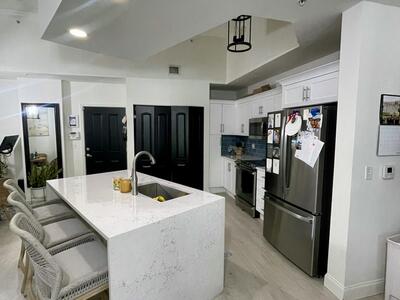 600 S Dixie Highway, West Palm Beach, FL 33401