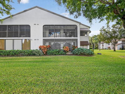 5040 Rose Hill Drive, Boynton Beach, FL 33437
