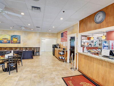 5040 Rose Hill Drive, Boynton Beach, FL 33437