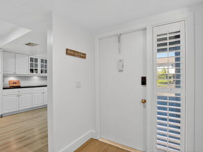 372 Deer Creek Wildwood Lane E, Deerfield Beach, FL 33442