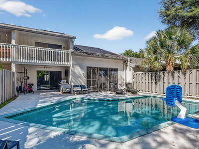 372 Deer Creek Wildwood Lane E, Deerfield Beach, FL 33442