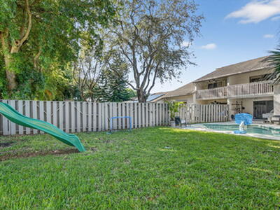 372 Deer Creek Wildwood Lane E, Deerfield Beach, FL 33442