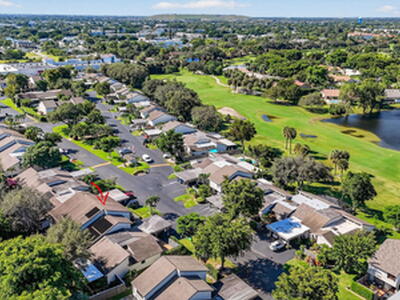 372 Deer Creek Wildwood Lane E, Deerfield Beach, FL 33442