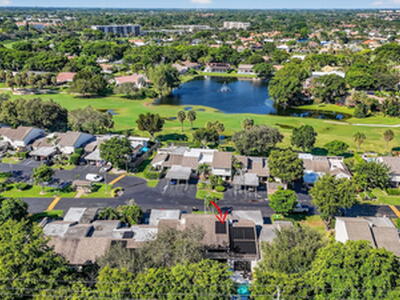 372 Deer Creek Wildwood Lane E, Deerfield Beach, FL 33442