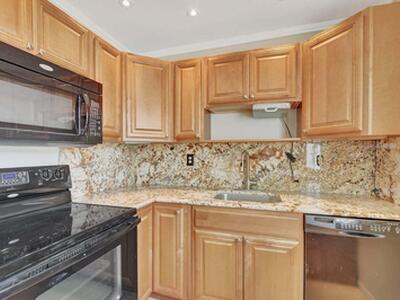 187 Normandy D, Delray Beach, FL 33484