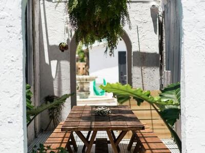 717 Forest Hill Boulevard, West Palm Beach, FL 33405