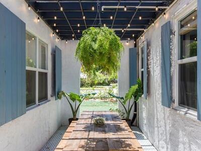 717 Forest Hill Boulevard, West Palm Beach, FL 33405