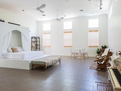 717 Forest Hill Boulevard, West Palm Beach, FL 33405