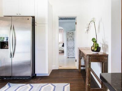 717 Forest Hill Boulevard, West Palm Beach, FL 33405