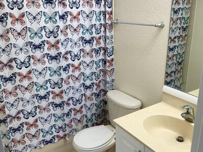 2007 Nassau Drive, Riviera Beach, FL 33404