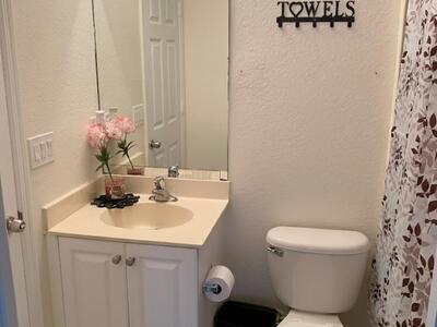 2007 Nassau Drive, Riviera Beach, FL 33404