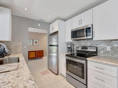 14352 Amapola Drive, Delray Beach, FL 33484