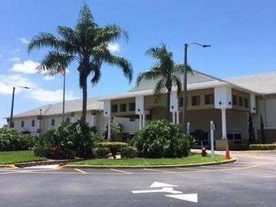 113 Waltham E, West Palm Beach, FL 33417