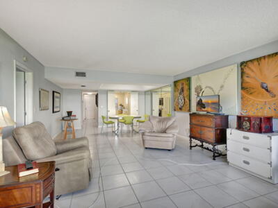 6768 10th Avenue, Lake Worth, FL 33467