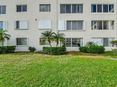 6768 10th Avenue, Lake Worth, FL 33467