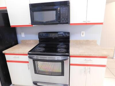 6768 10th Avenue, Lake Worth, FL 33467