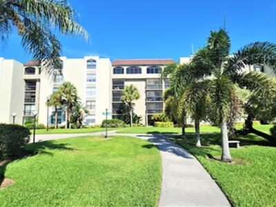 1915 Lavers Circle, Delray Beach, FL 33444