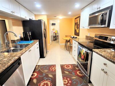 1915 Lavers Circle, Delray Beach, FL 33444