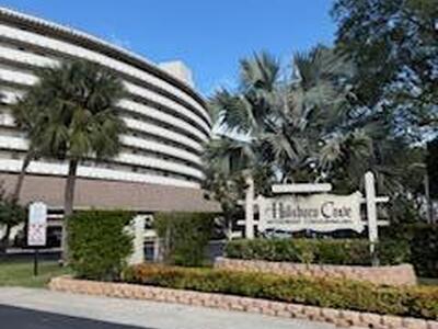 1537 E Hillsboro Boulevard