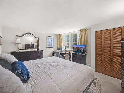 125 Ocean Avenue, Palm Beach Shores, FL 33404